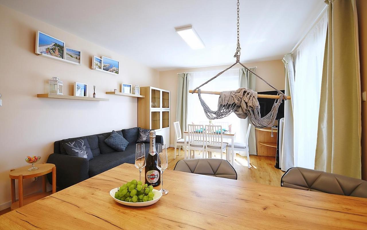 Apartament Premium Mikiniki Kolobrzeg Appartement Buitenkant foto